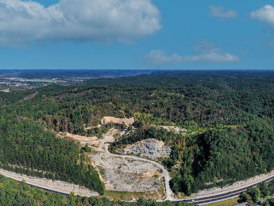 1st image of 1100 Flemingsburg Rd