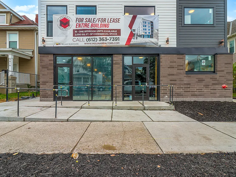 2432 Chicago Ave S #201 — Photo 25