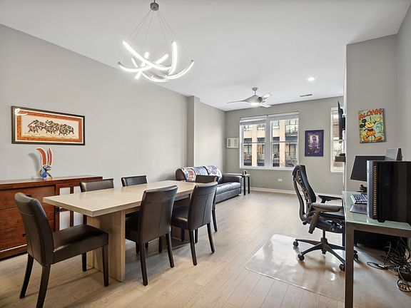 3rd image of 4110 N Lincoln Ave Unit 305