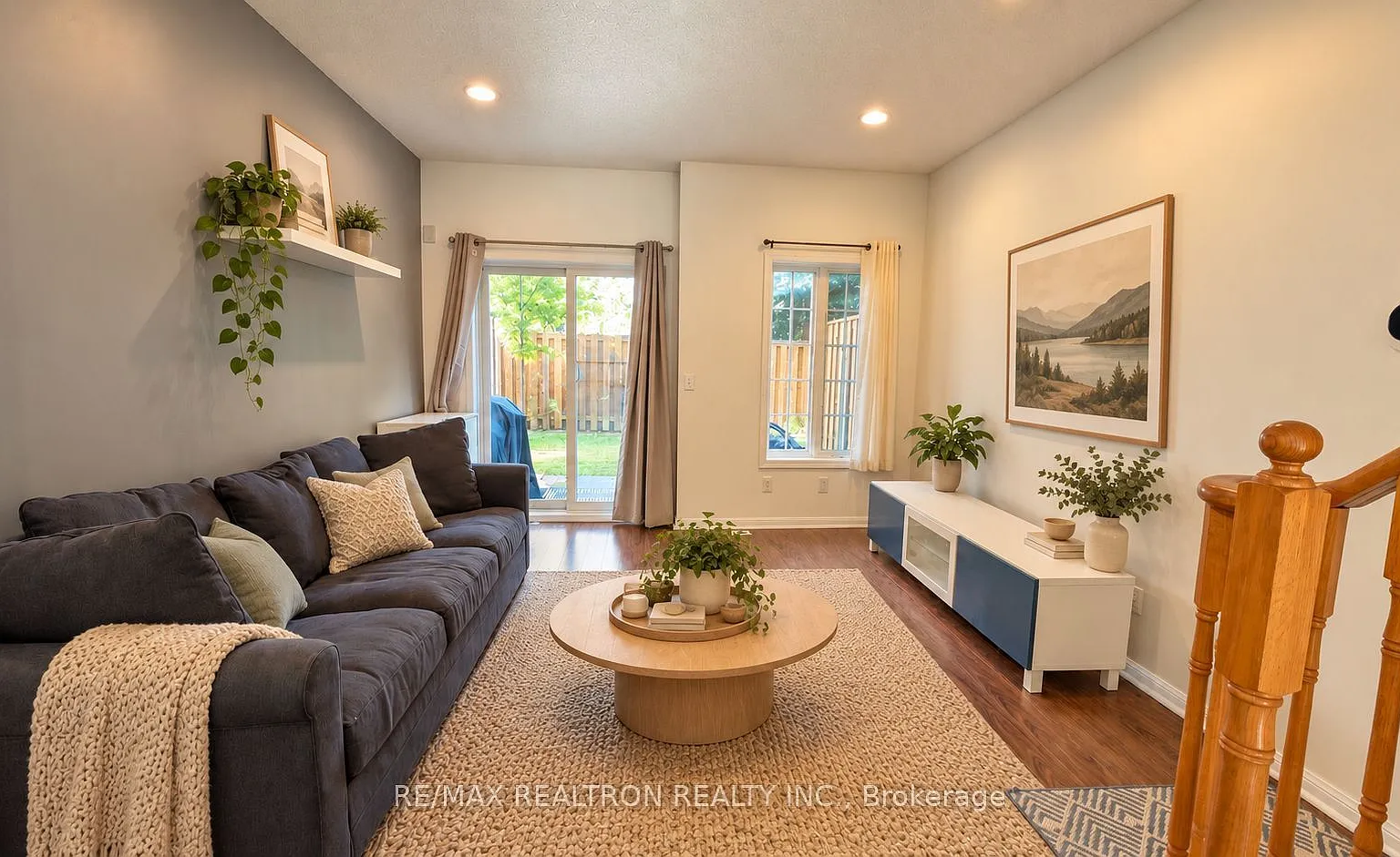 3 bed, $3,200 — Photo 2
