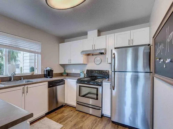 Mosaic on Greenwood, 13543 Greenwood Ave N #205, Seattle, WA 98133