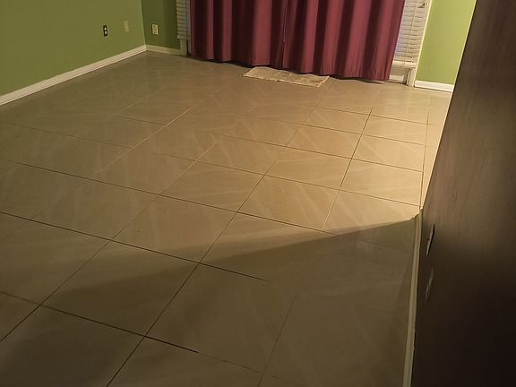 3rd image of 105 Governors Dr