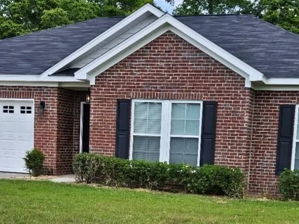 207 Pepperridge Rd, Dothan, AL 36301