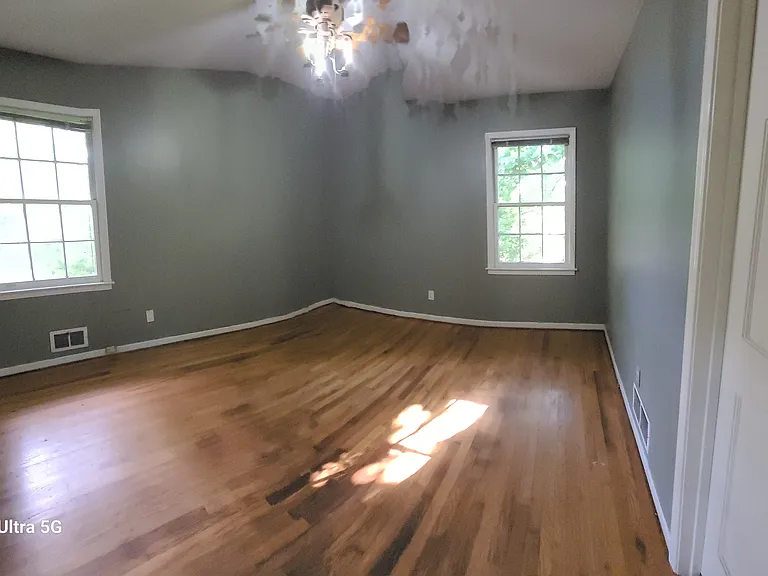 Bedroom connected Bathroom