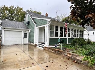 4 Willow Ct, Cheektowaga, NY 14225