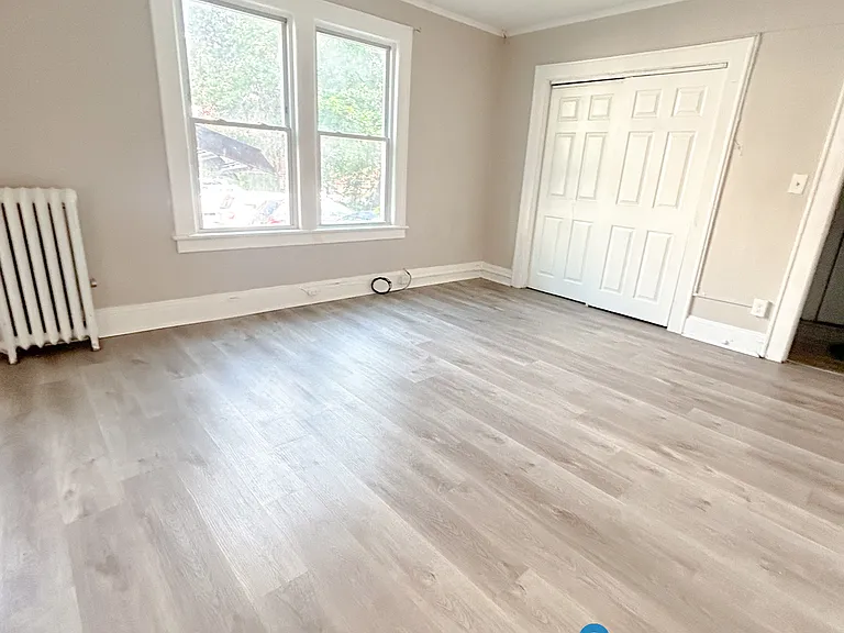 911 Asylum Ave #A8 — Photo 6