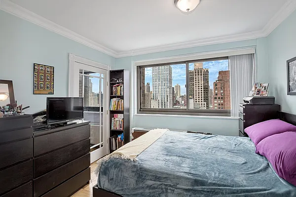 Sold by NMRE | media 3