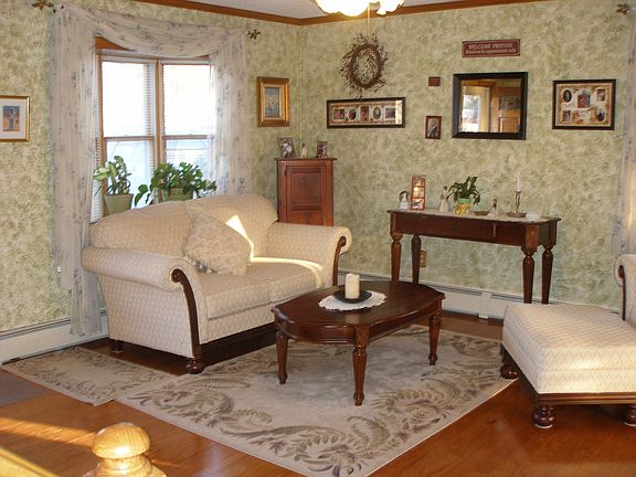 Formal Living - floating hardwood