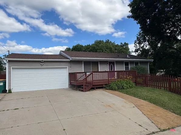 604 36th Ave NW, Rochester, MN 55901