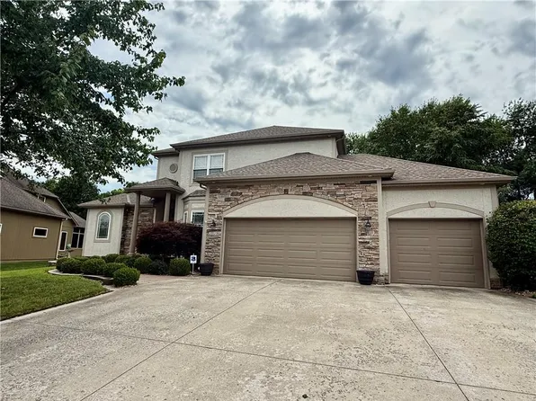 2529 SW Kristin Dr, Lees Summit, MO 64082