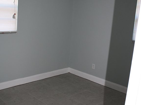 5th image of 1831 Coolidge Ave