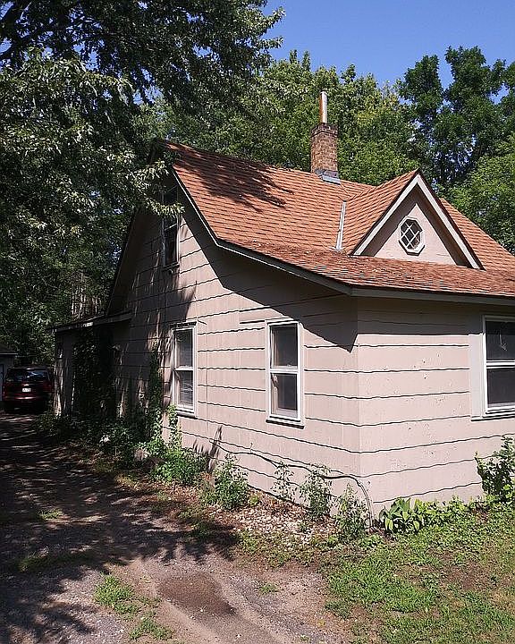1st image of 114 Norelius St NW
