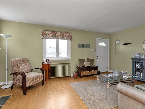 5th image of 87 Powell Avenue