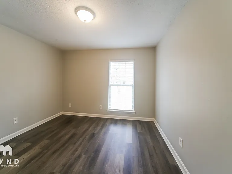 2695 Shady Grove Dr — Photo 7