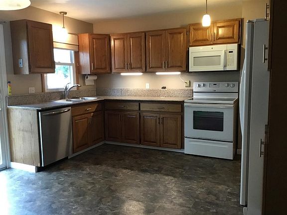 4th image of 69 Prospect Ave