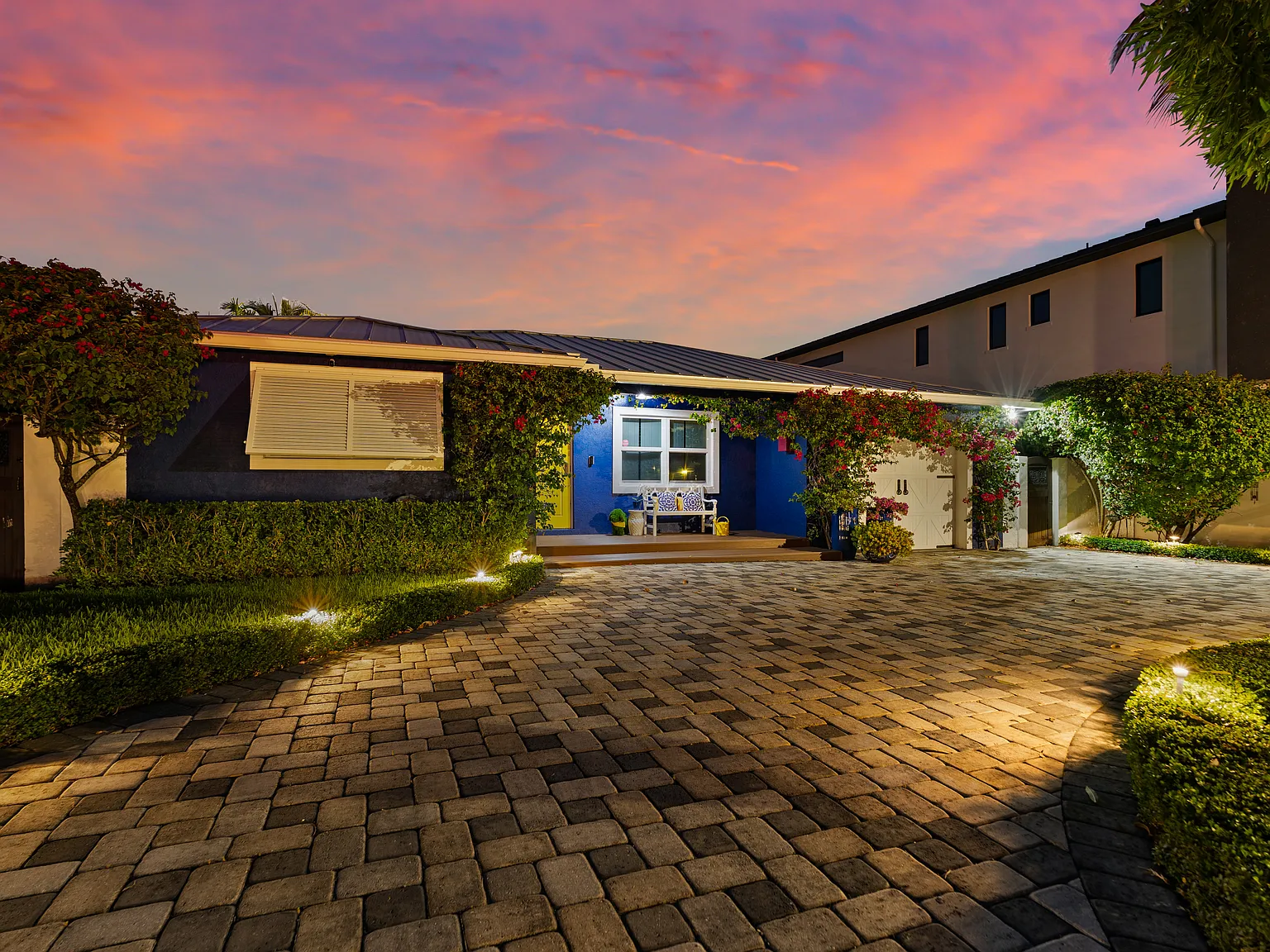 2 bed, 1840 sqft, $24,000 — Photo 3