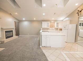 865 S Dangl Rd, Muskegon, MI 49442