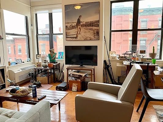 4th image of 442 7th Ave #2R