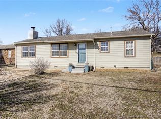 1107 W 4th St, Sand Springs, OK 74063
