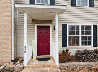 109 13th St #D, Grottoes, VA 24441