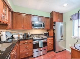 12 Pequot Dr, Rocky Hill, CT 06067