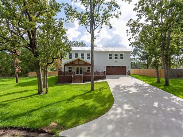 177 Parkside Loop, Brookeland, TX 75931