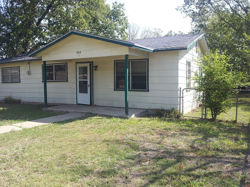 2nd image of 505 S San Antonio St