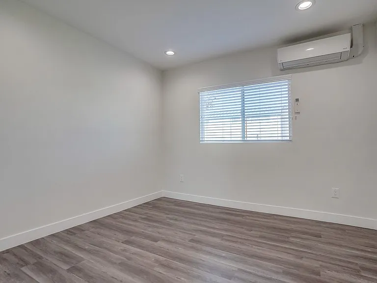 715 Marlborough Ave — Photo 11