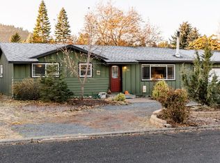 1653 NE Pheasant Ln, Bend, OR 97701