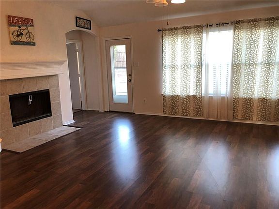 4th image of 3620 Lake Hill Ln