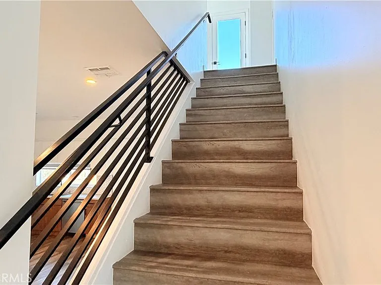 1418 S Cloverdale Ave — Photo 11