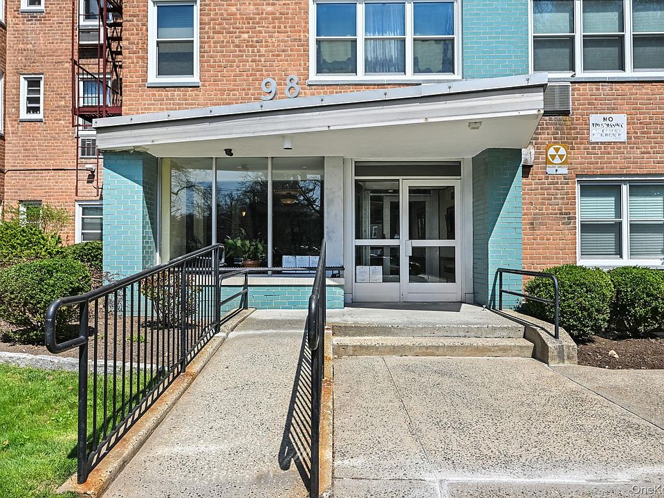 1st image of 98 DeHaven Drive #2B