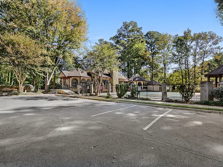 1007 Sandy Lane Dr — Photo 28