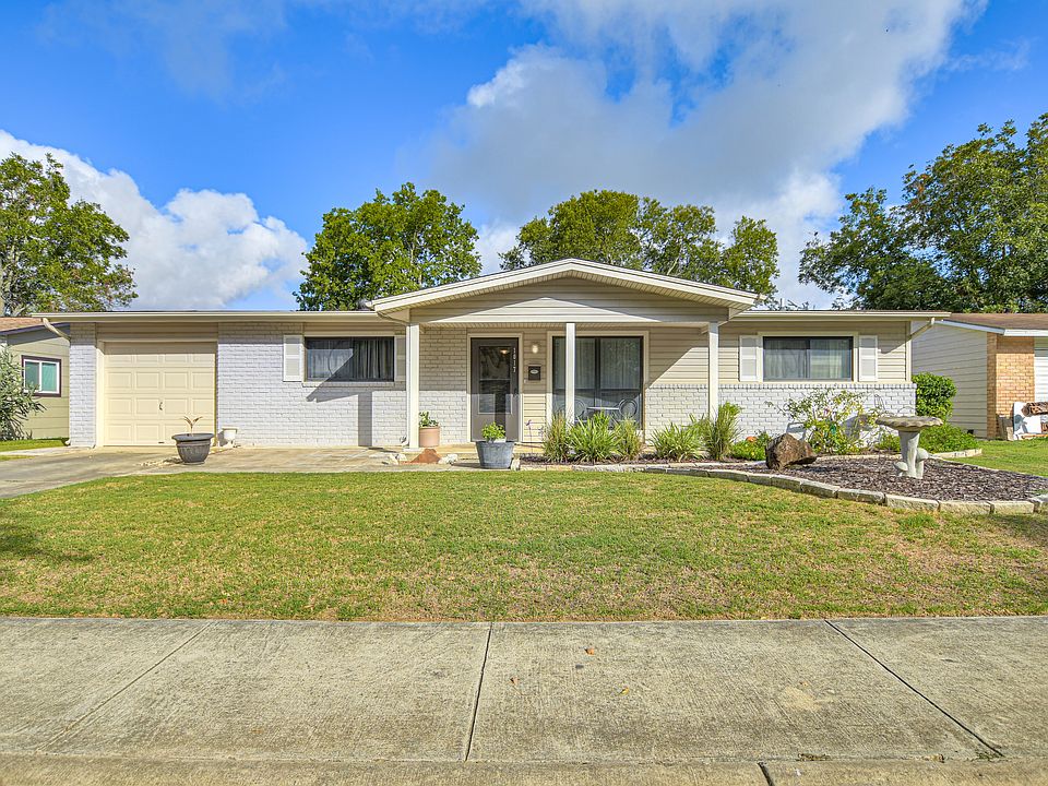 1st image of 1017 Valley Forge Dr