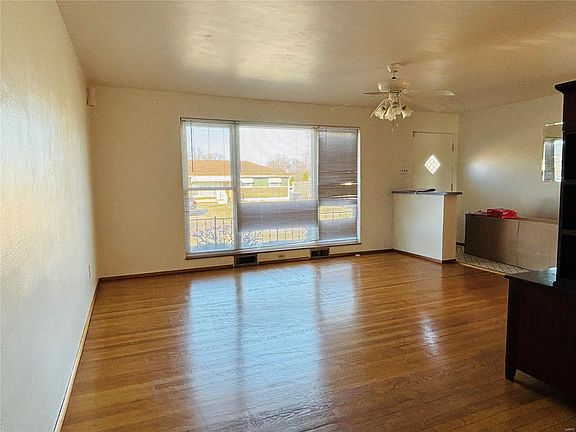 4th image of 4216 Santen Dr