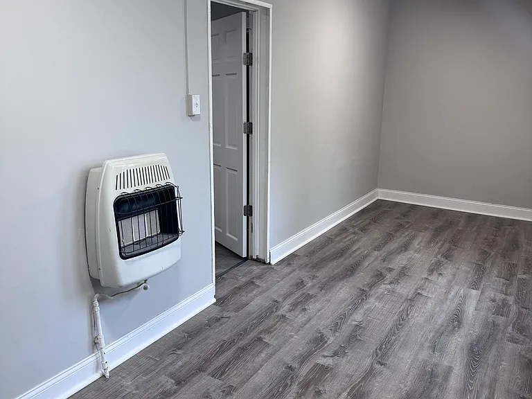 25 N Swan St #1 — Photo 7
