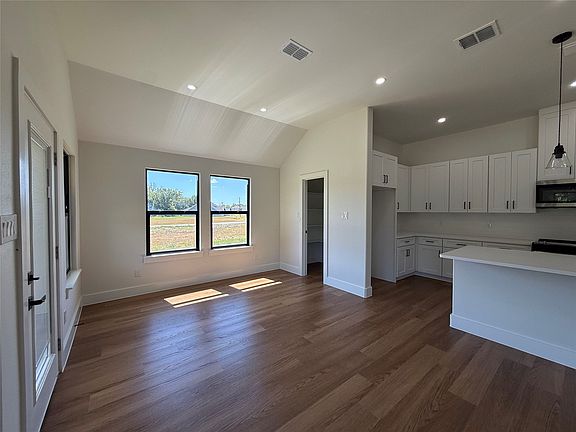 5th image of 1033 Salvation Dr