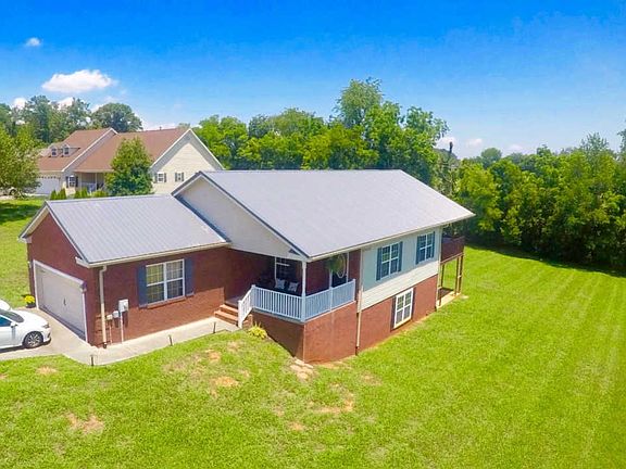 3rd image of 426 Little Cove Dr