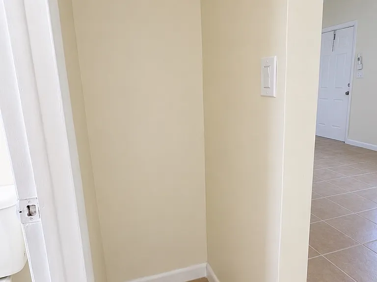2122 NW 7th Ct #3 — Photo 10