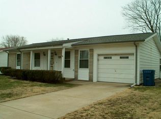 514 Candle Light Ln, Hazelwood, MO 63042