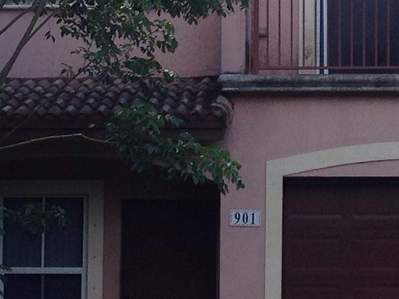2nd image of 901 SW 6th Pl