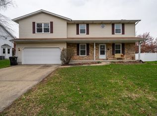 1226 Kenneth Dr, Bloomington, IL