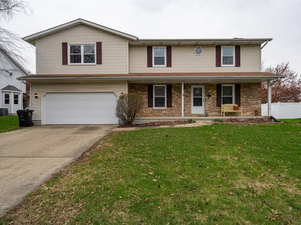 1226 Kenneth Dr, Bloomington, IL 61704