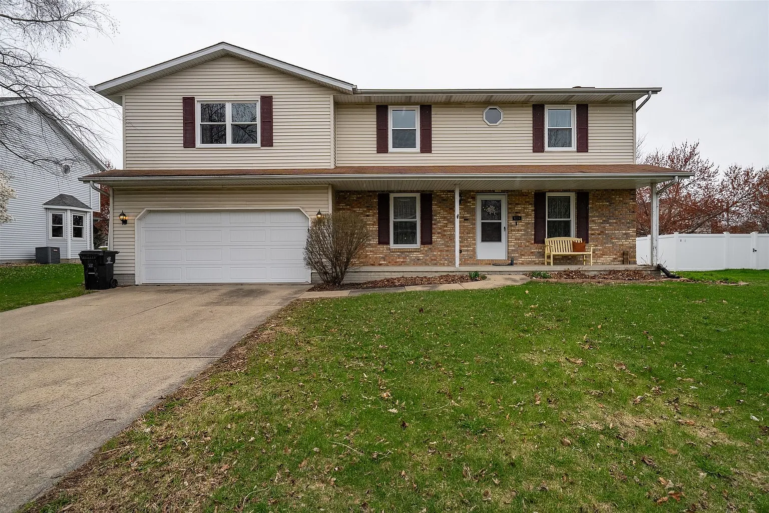 1226 Kenneth Dr photo 1