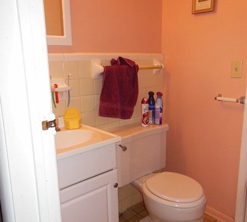 3rd image of 119 College St