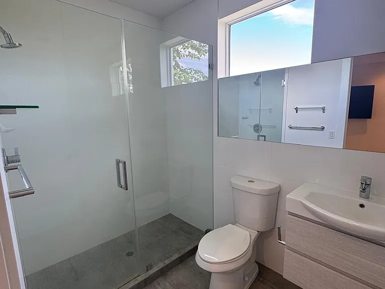 2947 SW 27th Ter — Photo 11
