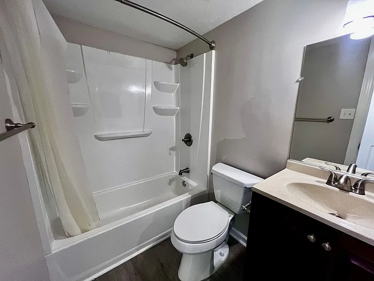 684 Orangewood Dr — Photo 21