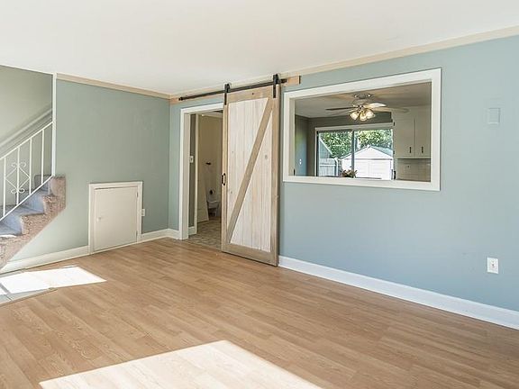 5th image of 23 Orchard Ave #J