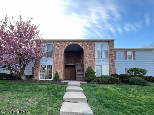22 Frontier Way, Tinton Falls, NJ 07753