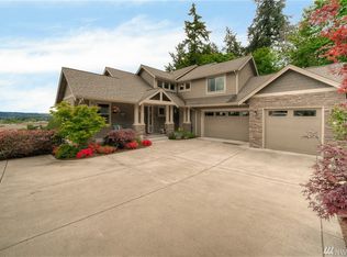 5136 Pioneer Way E, Tacoma, WA 98443